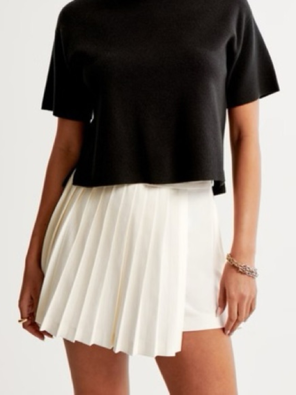 NWT Cream Mini Skort - Medium - Abercrombie & Fitch